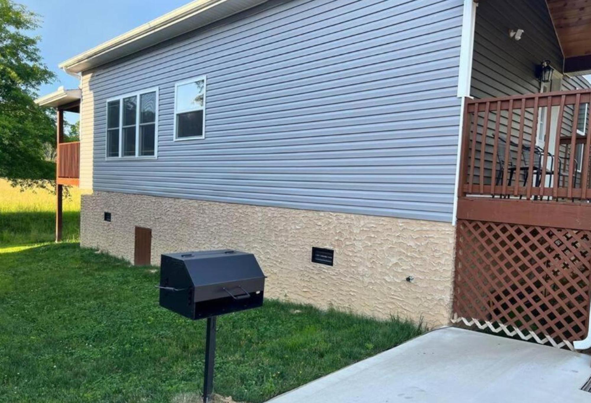 3 Master Bedrooms - Sleeps 10 - Location - Game Room - Hot Tub Pigeon Forge Exteriör bild